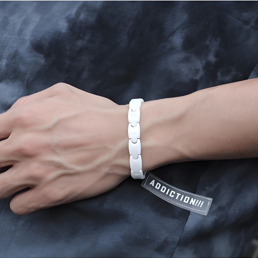 アラードゥ プレミアム セラミック ヘマタイト 磁気ブレスレ - Ceramic Link Bracelet のレビューと価格