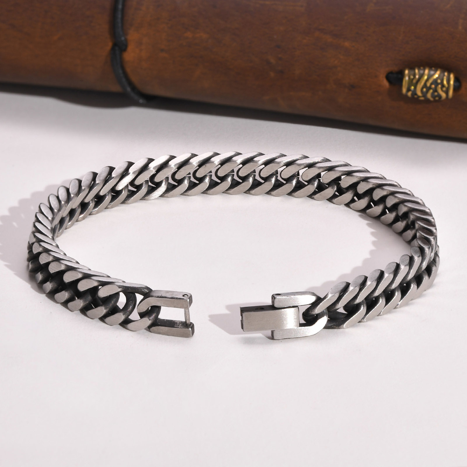 Vnox 分厚いレトロキューバチェーンブレスレット男性用、ヴ - Ceramic Link Bracelet のレビューと価格