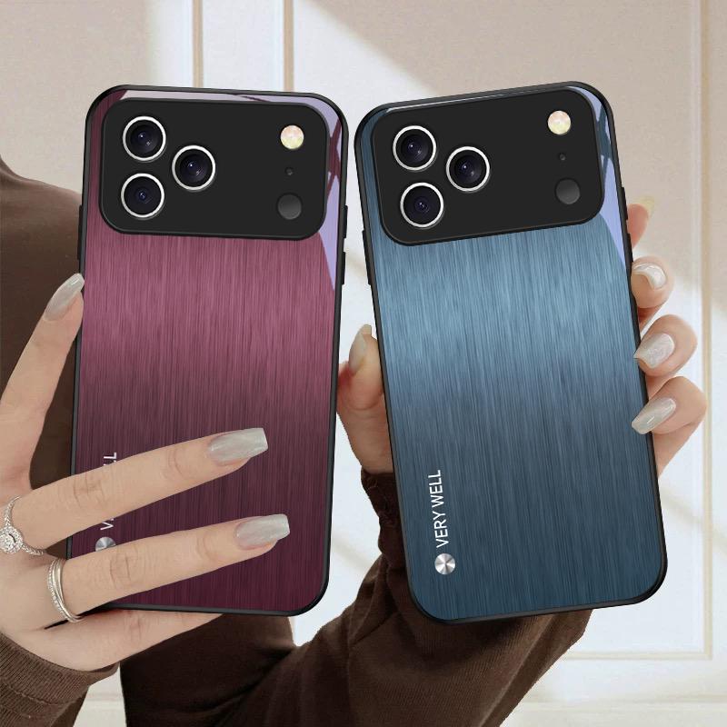 ミニマルなブラッシュメタル仕上げのiPhone 17 Pro - Screen Protector Film のレビューと価格